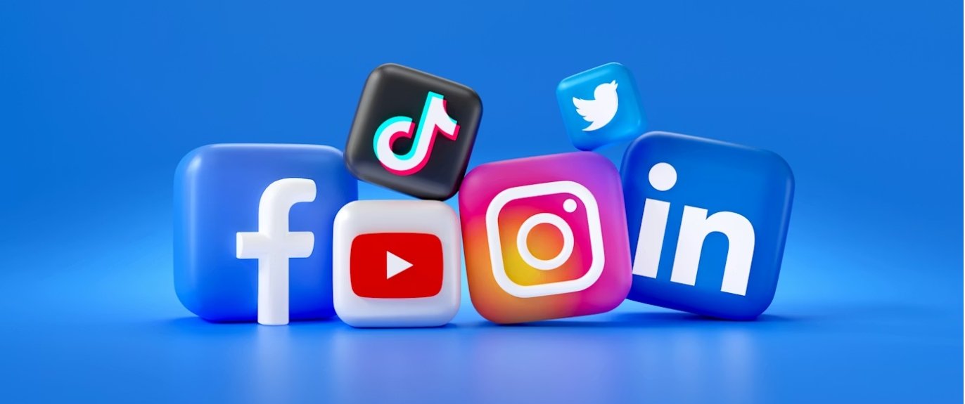 Social media marketing SEO services Toronto digital strategy workspace