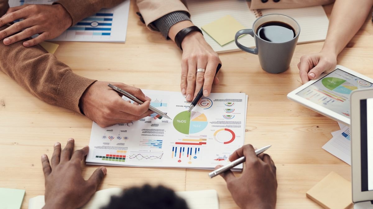 Toronto PPC team managing Google Ads campaigns for a local business